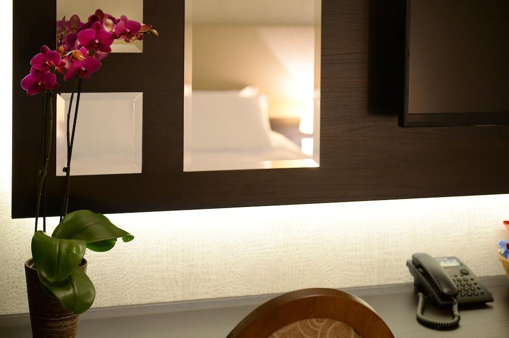Hotel Majdan Beograd Bagian luar foto