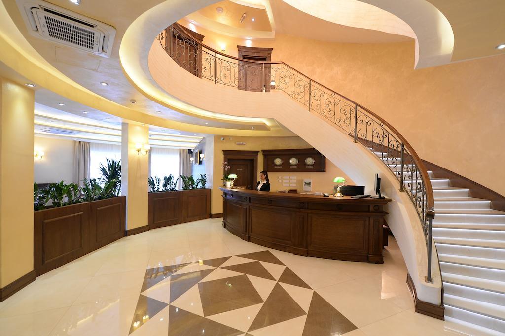 Hotel Majdan Beograd Bagian luar foto