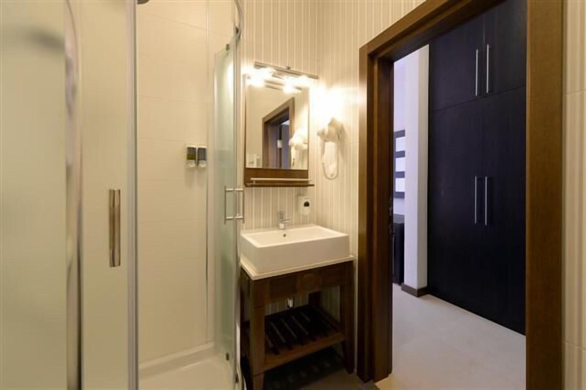 Hotel Majdan Beograd Bagian luar foto