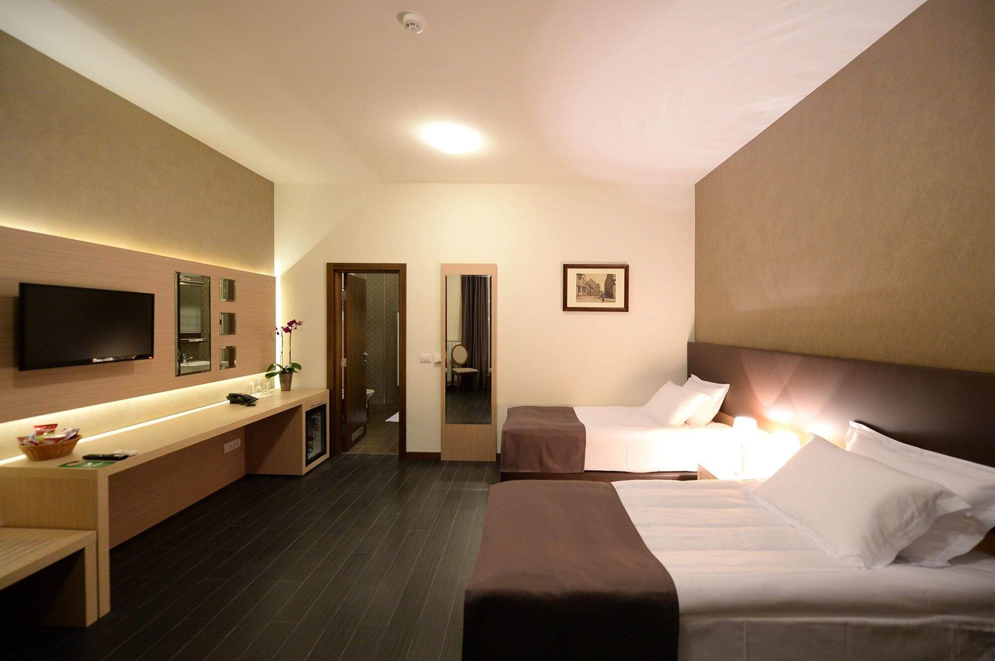 Hotel Majdan Beograd Bagian luar foto