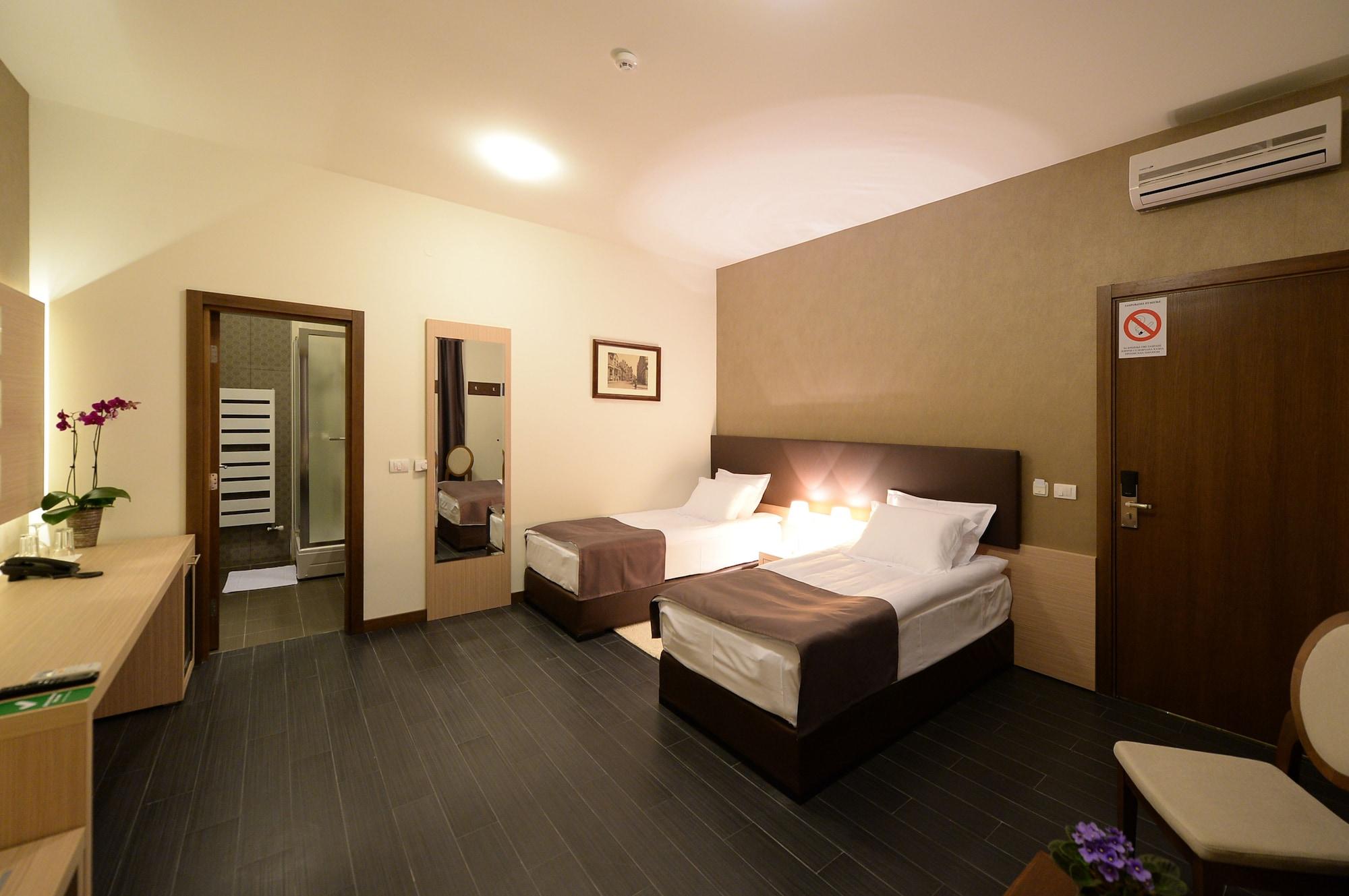 Hotel Majdan Beograd Bagian luar foto