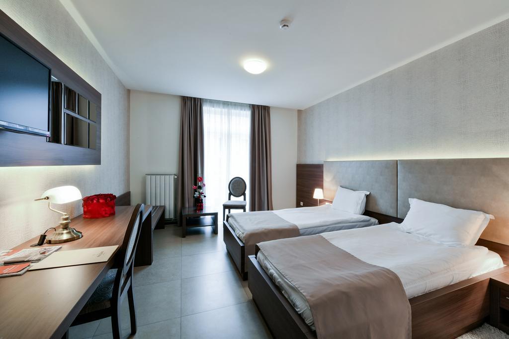 Hotel Majdan Beograd Bagian luar foto